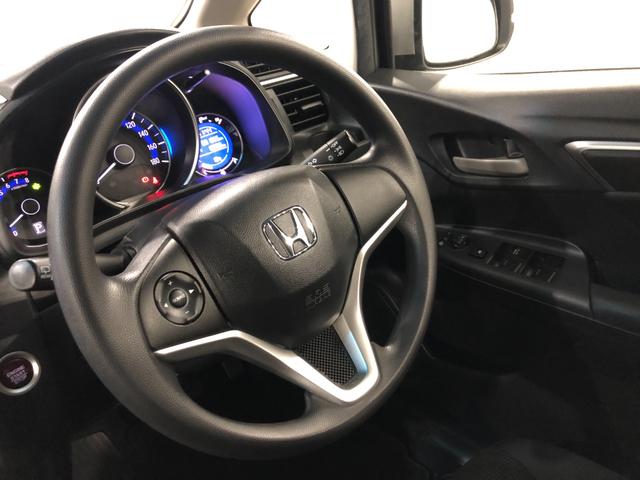 フィット１３Ｇ・Ｆパッケージ　走行３１３５５キロ／雹害／ナビ／ＥＴＣ一年保証・走行距離無制限　走行３１３５５キロ　ワンセグナビ　バックカメラ　ブルートゥース　ＤＶＤ　助手席エアバック　純正カーペットマット（埼玉県）の中古車