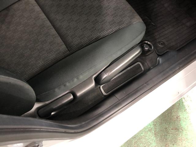 フィット１３Ｇ・Ｆパッケージ　走行３１３５５キロ／雹害／ナビ／ＥＴＣ一年保証・走行距離無制限　走行３１３５５キロ　ワンセグナビ　バックカメラ　ブルートゥース　ＤＶＤ　助手席エアバック　純正カーペットマット（埼玉県）の中古車