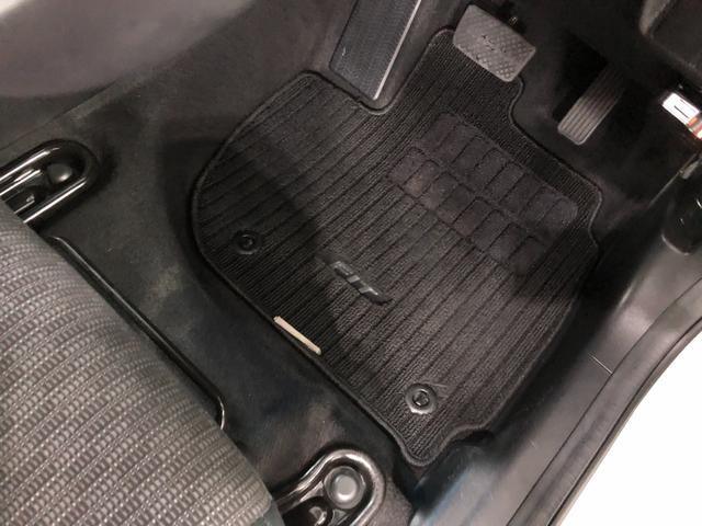 フィット１３Ｇ・Ｆパッケージ　走行３１３５５キロ／雹害／ナビ／ＥＴＣ一年保証・走行距離無制限　走行３１３５５キロ　ワンセグナビ　バックカメラ　ブルートゥース　ＤＶＤ　助手席エアバック　純正カーペットマット（埼玉県）の中古車