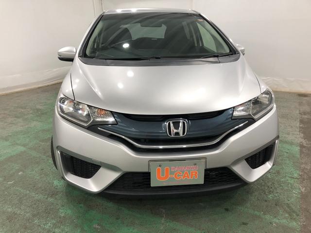 フィット１３Ｇ・Ｆパッケージ　走行３１３５５キロ／雹害／ナビ／ＥＴＣ一年保証・走行距離無制限　走行３１３５５キロ　ワンセグナビ　バックカメラ　ブルートゥース　ＤＶＤ　助手席エアバック　純正カーペットマット（埼玉県）の中古車