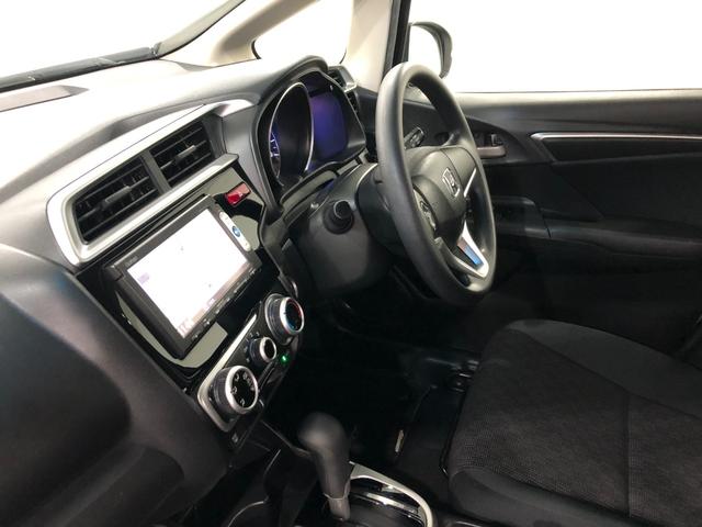 フィット１３Ｇ・Ｆパッケージ　走行３１３５５キロ／雹害／ナビ／ＥＴＣ一年保証・走行距離無制限　走行３１３５５キロ　ワンセグナビ　バックカメラ　ブルートゥース　ＤＶＤ　助手席エアバック　純正カーペットマット（埼玉県）の中古車