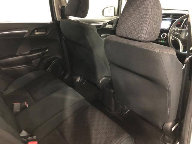 フィット１３Ｇ・Ｆパッケージ　走行３１３５５キロ／雹害／ナビ／ＥＴＣ一年保証・走行距離無制限　走行３１３５５キロ　ワンセグナビ　バックカメラ　ブルートゥース　ＤＶＤ　助手席エアバック　純正カーペットマット（埼玉県）の中古車