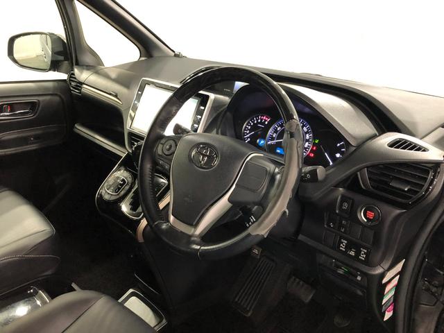 エスクァイアGi ブラックテーラード 4WD 大画面ナビ 後席モニター車検整備付 1年保証距離無制限 走行距離42487キロ 純正大画面ナビ バックカメラ ブルートゥース ドラレコ 後席モニター 純正マット LEDヘッドランプ シートヒーター プッシュスタート(埼玉県)の中古車