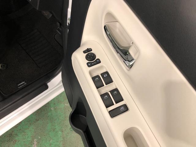 ムーヴキャンバスストライプスＧ　走行１３４１キロ／ナビ／バックカメラ一年保証・走行距離無制限　走行１３４１キロ　フルセグナビ　ブルートゥース　バックカメラ　ＤＶＤ　クリアランスソナー　ＬＥＤヘッドライト　オートライト　シートヒーター　両側電動スライドドア（埼玉県）の中古車