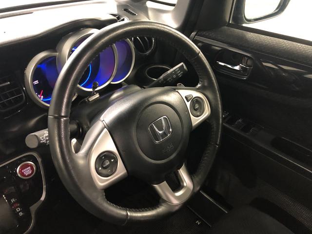 N−BOXカスタムGターボSSパッケージ 走行61433キロ/車検整備付/ナビ一年保証・走行距離無制限 走行61433キロ ワンセグナビ ブルートゥース バックカメラ ドラレコ サイドエアバック オートライト HIDヘッドライト 両側電動スライドドア(埼玉県)の中古車