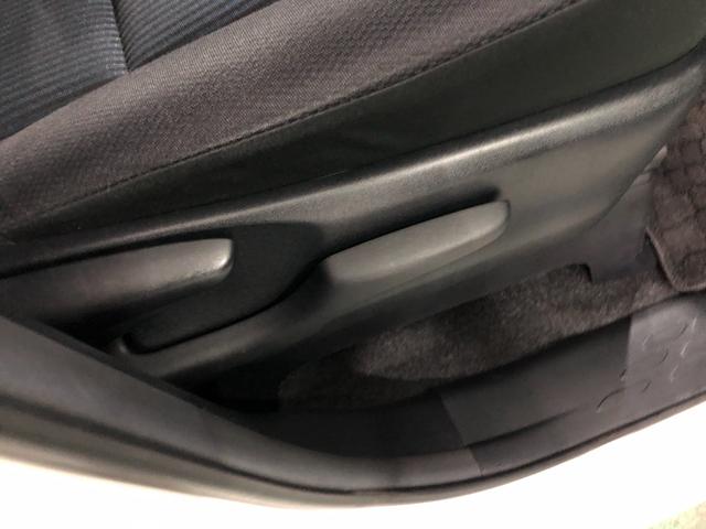 ノアＸ　走行５８４６６キロ／純正フルセグナビ／ドラレコワンオーナー　禁煙車　バックカメラ　ブルートゥース　ドラレコ　純正マット　ＬＥＤヘッドランプ　片側電動スライドドア　電動格納式ドアミラー　プッシュスタート　キーフリー（埼玉県）の中古車