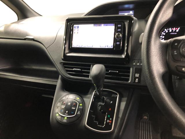 ノアＸ　走行５８４６６キロ／純正フルセグナビ／ドラレコワンオーナー　禁煙車　バックカメラ　ブルートゥース　ドラレコ　純正マット　ＬＥＤヘッドランプ　片側電動スライドドア　電動格納式ドアミラー　プッシュスタート　キーフリー（埼玉県）の中古車