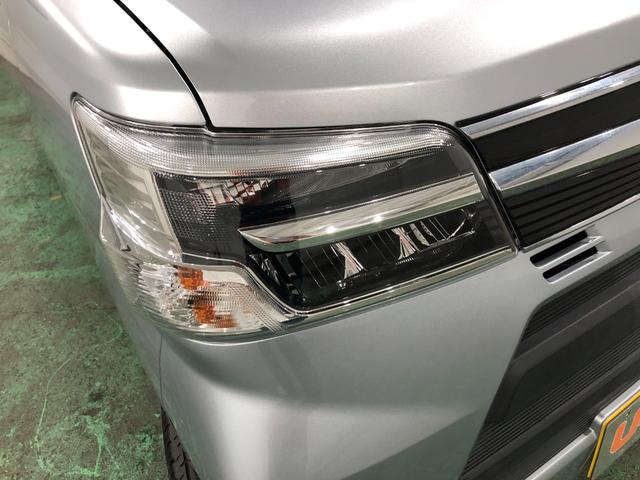 ハイゼットカーゴデッキバンG SA3 走行4412キロ/LEDヘッドライト一年保証・走行距離無制限 走行4412キロ 助手席エアバック 純正カーペットマット オートライト オートマチックハイビーム LEDヘッドライト アイドリングストップ(埼玉県)の中古車