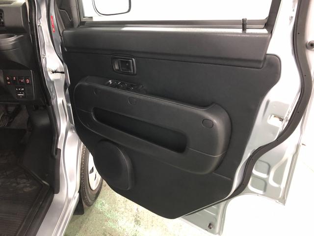 ハイゼットカーゴデッキバンG SA3 走行4412キロ/LEDヘッドライト一年保証・走行距離無制限 走行4412キロ 助手席エアバック 純正カーペットマット オートライト オートマチックハイビーム LEDヘッドライト アイドリングストップ(埼玉県)の中古車