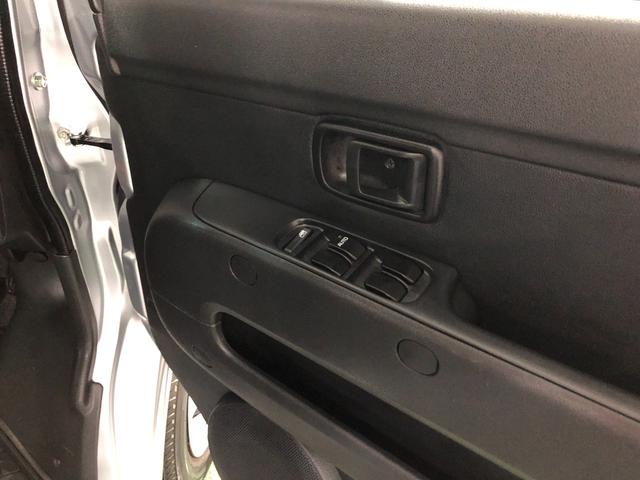 ハイゼットカーゴデッキバンG SA3 走行4412キロ/LEDヘッドライト一年保証・走行距離無制限 走行4412キロ 助手席エアバック 純正カーペットマット オートライト オートマチックハイビーム LEDヘッドライト アイドリングストップ(埼玉県)の中古車