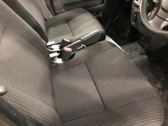 ハイゼットカーゴデッキバンG SA3 走行4412キロ/LEDヘッドライト一年保証・走行距離無制限 走行4412キロ 助手席エアバック 純正カーペットマット オートライト オートマチックハイビーム LEDヘッドライト アイドリングストップ(埼玉県)の中古車