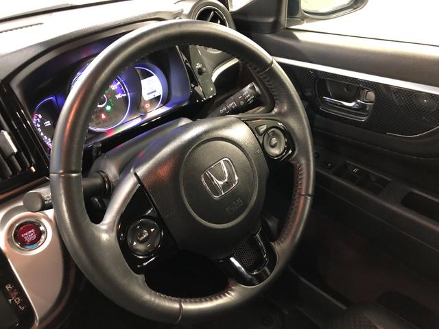 Ｎ−ＷＧＮカスタムＧ・Ｌパッケージ　走行１００３０１キロ／ナビ／バックカメラ一年保証・走行距離無制限　走行１００３０１キロ　助手席エアバック　ＥＴＣ　フルセグナビ　ブルートゥース　バックカメラ　サイドエアバック　オートライト　ＨＩＤヘッドライト（埼玉県）の中古車