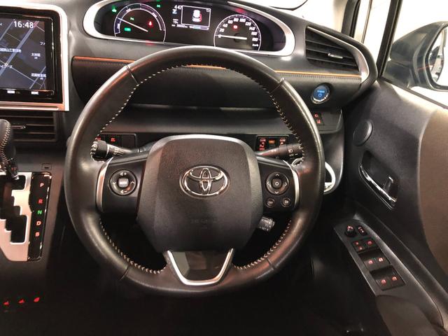 シエンタハイブリッド　ファンベースＧ　クエロ　走行２００３２キロ１年保証距離無制限　走行距離２００３２キロ　フルセグナビ　全周囲カメラ　ブルートゥース　ドラレコ　純正マット　ＬＥＤヘッドランプ　シートヒーター　両側電動スライドドア　プッシュスタート　キーフリー（埼玉県）の中古車