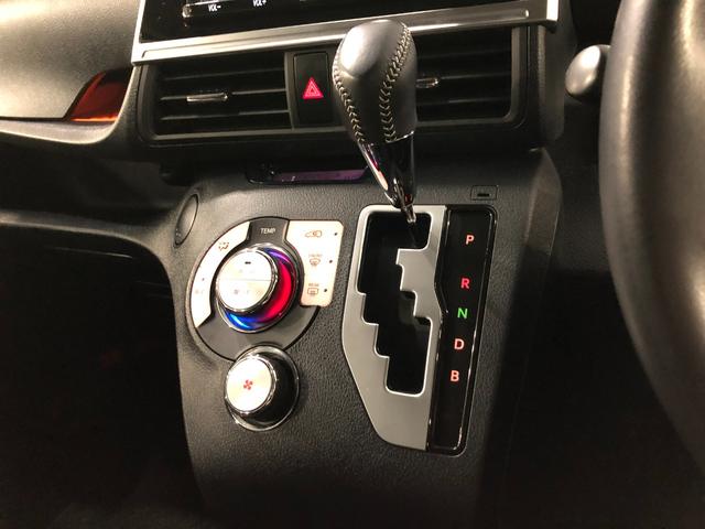 シエンタハイブリッド　ファンベースＧ　クエロ　走行２００３２キロ１年保証距離無制限　走行距離２００３２キロ　フルセグナビ　全周囲カメラ　ブルートゥース　ドラレコ　純正マット　ＬＥＤヘッドランプ　シートヒーター　両側電動スライドドア　プッシュスタート　キーフリー（埼玉県）の中古車