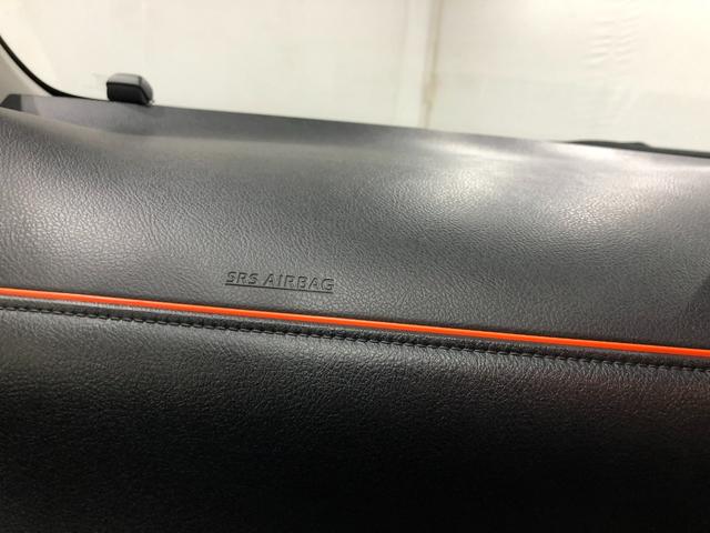 シエンタハイブリッド　ファンベースＧ　クエロ　走行２００３２キロ１年保証距離無制限　走行距離２００３２キロ　フルセグナビ　全周囲カメラ　ブルートゥース　ドラレコ　純正マット　ＬＥＤヘッドランプ　シートヒーター　両側電動スライドドア　プッシュスタート　キーフリー（埼玉県）の中古車