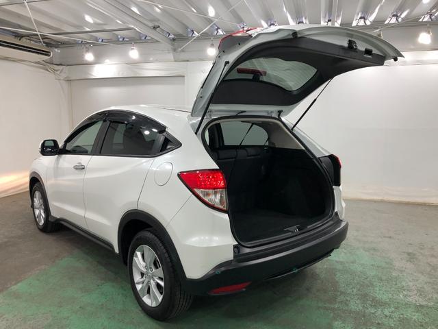 ヴェゼルＸ・ホンダセンシング　走行１．４万　車検整備付　純正ナビ一年保証・走行距離無制限　走行１４０８０キロ　純正フルセグナビ　ＥＴＣ　ＢＴオーディオ　バックカメラ　ドラレコ　クルーズコントロール　サイドエアバック　オートライト　ＬＥＤヘッドライト（埼玉県）の中古車