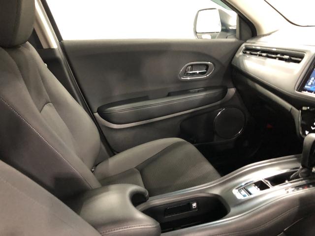 ヴェゼルＸ・ホンダセンシング　走行１．４万　車検整備付　純正ナビ一年保証・走行距離無制限　走行１４０８０キロ　純正フルセグナビ　ＥＴＣ　ＢＴオーディオ　バックカメラ　ドラレコ　クルーズコントロール　サイドエアバック　オートライト　ＬＥＤヘッドライト（埼玉県）の中古車