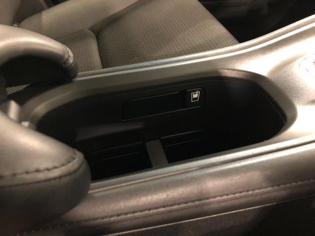 ヴェゼルＸ・ホンダセンシング　走行１．４万　車検整備付　純正ナビ一年保証・走行距離無制限　走行１４０８０キロ　純正フルセグナビ　ＥＴＣ　ＢＴオーディオ　バックカメラ　ドラレコ　クルーズコントロール　サイドエアバック　オートライト　ＬＥＤヘッドライト（埼玉県）の中古車