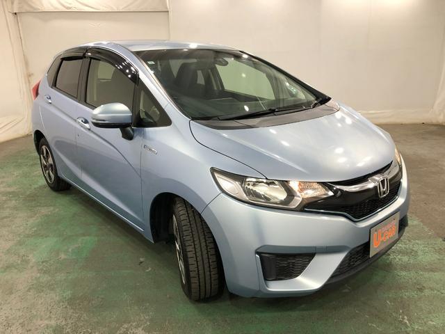 フィットハイブリッドFパッケージ 走行52471キロ/ワンセグナビ/バックカメラ1年保証距離無制限 走行距離52471キロ ワンセグナビ バックカメラ ブルートゥース 純正マット サイドエアバッグ 電動格納式ドアミラー プッシュスタート(埼玉県)の中古車