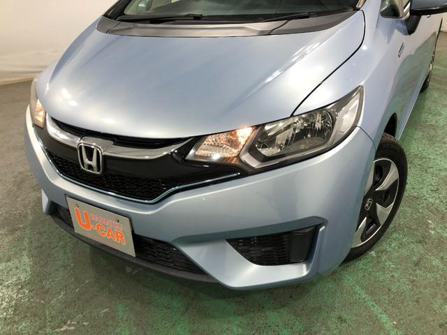 フィットハイブリッドFパッケージ 走行52471キロ/ワンセグナビ/バックカメラ1年保証距離無制限 走行距離52471キロ ワンセグナビ バックカメラ ブルートゥース 純正マット サイドエアバッグ 電動格納式ドアミラー プッシュスタート(埼玉県)の中古車
