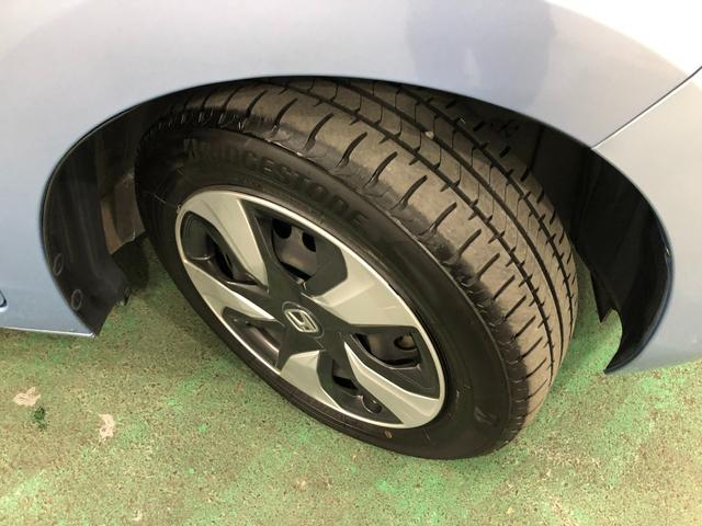 フィットハイブリッドFパッケージ 走行52471キロ/ワンセグナビ/バックカメラ1年保証距離無制限 走行距離52471キロ ワンセグナビ バックカメラ ブルートゥース 純正マット サイドエアバッグ 電動格納式ドアミラー プッシュスタート(埼玉県)の中古車