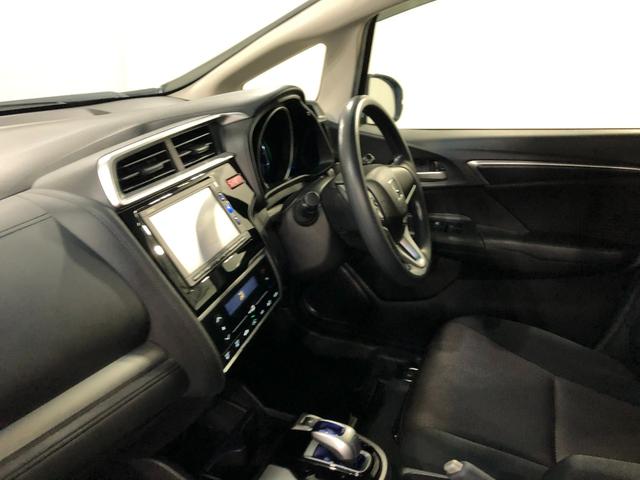 フィットハイブリッドFパッケージ 走行52471キロ/ワンセグナビ/バックカメラ1年保証距離無制限 走行距離52471キロ ワンセグナビ バックカメラ ブルートゥース 純正マット サイドエアバッグ 電動格納式ドアミラー プッシュスタート(埼玉県)の中古車