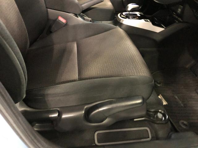 フィットハイブリッドFパッケージ 走行52471キロ/ワンセグナビ/バックカメラ1年保証距離無制限 走行距離52471キロ ワンセグナビ バックカメラ ブルートゥース 純正マット サイドエアバッグ 電動格納式ドアミラー プッシュスタート(埼玉県)の中古車