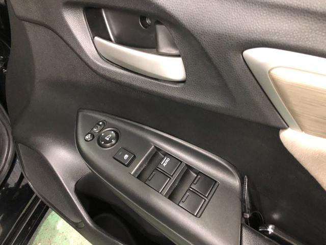 シャトルハイブリッドＸ　４ＷＤ／ナビ／バックカメラ一年保証・走行距離無制限　走行５３１４３キロ　ナビ　ブルートゥース　バックカメラ　オートライト　サイドエアバック（埼玉県）の中古車