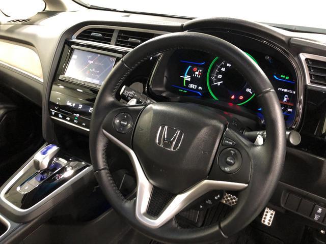 シャトルハイブリッドＸ　４ＷＤ／ナビ／バックカメラ一年保証・走行距離無制限　走行５３１４３キロ　ナビ　ブルートゥース　バックカメラ　オートライト　サイドエアバック（埼玉県）の中古車