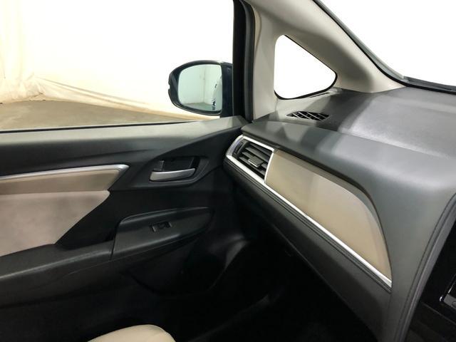 シャトルハイブリッドＸ　４ＷＤ／ナビ／バックカメラ一年保証・走行距離無制限　走行５３１４３キロ　ナビ　ブルートゥース　バックカメラ　オートライト　サイドエアバック（埼玉県）の中古車