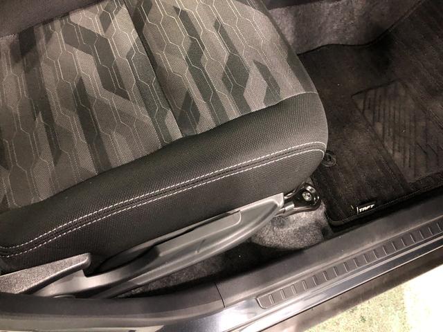 タフトＧダーククロムベンチャー走行３５１３キロ／ナビ／バックカメラ一年保証・走行距離無制限　走行３５１３キロ　フルセグナビ　ブルートゥース　バックカメラ　サイドエアバック　クリアランスソナー　オートライト　ＬＥＤヘッドライト　シートヒーター（埼玉県）の中古車