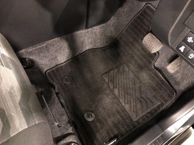 タフトＧダーククロムベンチャー走行３５１３キロ／ナビ／バックカメラ一年保証・走行距離無制限　走行３５１３キロ　フルセグナビ　ブルートゥース　バックカメラ　サイドエアバック　クリアランスソナー　オートライト　ＬＥＤヘッドライト　シートヒーター（埼玉県）の中古車