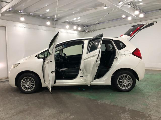 フィット１３Ｇ・Ｆパッケージ　ファインエディション　ナビ／Ｂカメラ１年保証距離無制限　走行距離２９３１３キロ　ワンセグナビ　バックカメラ　純正マット　助手席エアバッグ　プッシュボタンスタート　電動格納式ドアミラー（埼玉県）の中古車