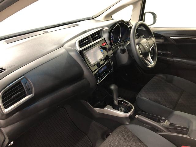 フィット１３Ｇ・Ｆパッケージ　ファインエディション　ナビ／Ｂカメラ１年保証距離無制限　走行距離２９３１３キロ　ワンセグナビ　バックカメラ　純正マット　助手席エアバッグ　プッシュボタンスタート　電動格納式ドアミラー（埼玉県）の中古車