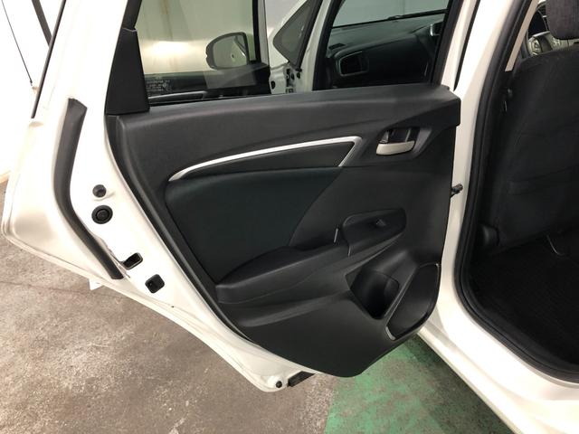 フィット１３Ｇ・Ｆパッケージ　ファインエディション　ナビ／Ｂカメラ１年保証距離無制限　走行距離２９３１３キロ　ワンセグナビ　バックカメラ　純正マット　助手席エアバッグ　プッシュボタンスタート　電動格納式ドアミラー（埼玉県）の中古車