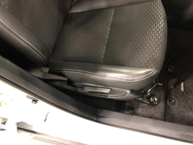 ロッキープレミアム　車検整備付／走行２４１７０キロ／ナビ／ドラレコ１年保証距離無制限　走行距離２４１７０キロ　純正フルセグナビ　パノラマモニター　ドラレコ　純正マット　サイドエアバッグ　ＬＥＤヘッドランプ　アイドリングストップ　シートヒーター　オート格納式ドアミラー（埼玉県）の中古車