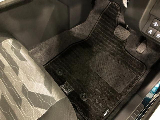 タフトＧ　ダーククロムベンチャー　新品ナビ／走行３０９８キロ１年保証距離無制限　走行距離３０９８キロ　フルセグナビ　バックカメラ　ブルートゥース　純正マット　サイドエアバッグ　ＬＥＤヘッドランプ　アイドリングストップ　シートヒーター　オート格納式ドアミラー（埼玉県）の中古車