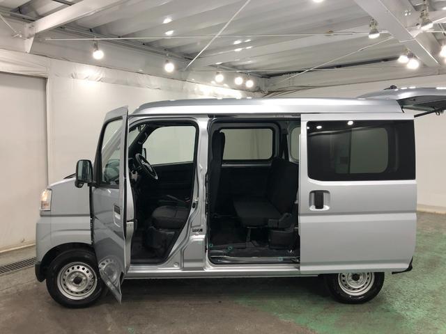 ハイゼットカーゴＤＸ　走行３５キロ／ＦＭＡＭラジオ／オートライト１年保証距離無制限　走行距離３５キロ　ＦＭＡＭラジオ　純正フロアマット　クリアランスソナー　オートライト　両側電動スライドドア　アイドリングストップ　キーレスエントリー（埼玉県）の中古車