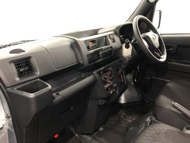 ハイゼットカーゴＤＸ　走行３５キロ／ＦＭＡＭラジオ／オートライト１年保証距離無制限　走行距離３５キロ　ＦＭＡＭラジオ　純正フロアマット　クリアランスソナー　オートライト　両側電動スライドドア　アイドリングストップ　キーレスエントリー（埼玉県）の中古車