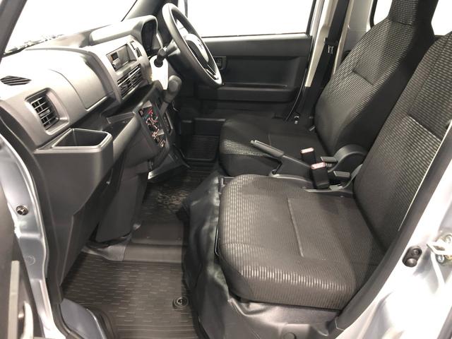 ハイゼットカーゴＤＸ　走行３５キロ／ＦＭＡＭラジオ／オートライト１年保証距離無制限　走行距離３５キロ　ＦＭＡＭラジオ　純正フロアマット　クリアランスソナー　オートライト　両側電動スライドドア　アイドリングストップ　キーレスエントリー（埼玉県）の中古車