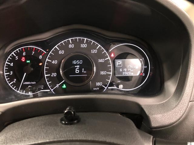 ノートメダリスト　走行６１９１４キロ／ナビ／全周囲カメラ／ＥＴＣ一年保証・走行距離無制限　走行６１９１４キロ　フルセグナビ　ブルートゥース　全周囲カメラ　オートライト　ＨＩＤヘッドライト（埼玉県）の中古車