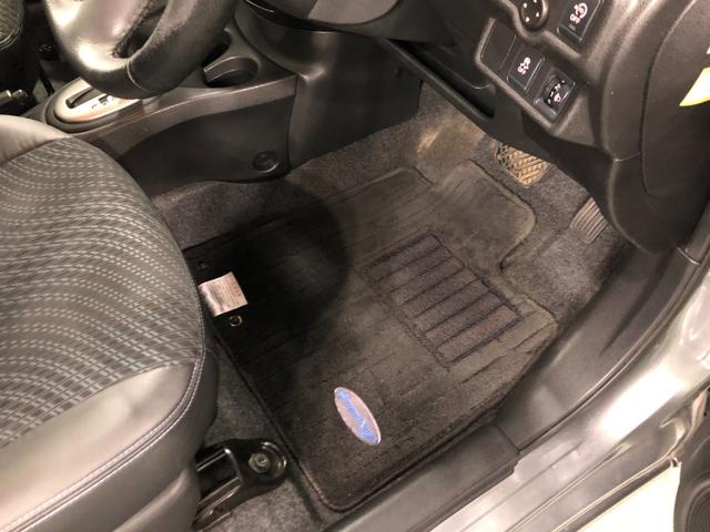 ノートメダリスト　走行６１９１４キロ／ナビ／全周囲カメラ／ＥＴＣ一年保証・走行距離無制限　走行６１９１４キロ　フルセグナビ　ブルートゥース　全周囲カメラ　オートライト　ＨＩＤヘッドライト（埼玉県）の中古車