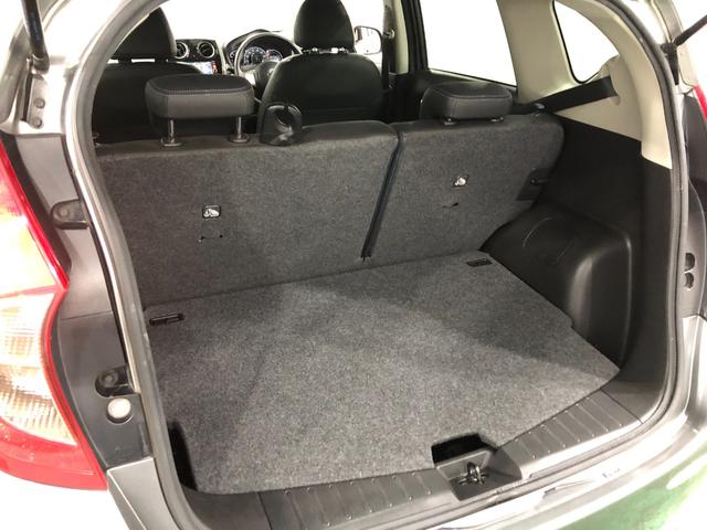 ノートメダリスト　走行６１９１４キロ／ナビ／全周囲カメラ／ＥＴＣ一年保証・走行距離無制限　走行６１９１４キロ　フルセグナビ　ブルートゥース　全周囲カメラ　オートライト　ＨＩＤヘッドライト（埼玉県）の中古車