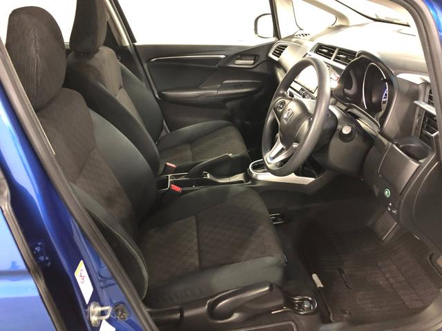 フィット１３Ｇ・Ｆパッケージ　車検整備付／走行２３７６８キロ／ナビ１年保証距離無制限　走行距離２３７６８キロ　車検整備付　ワンセグナビ　バックカメラ　ブルートゥース　純正マット　サイドエアバッグ　電動格納式ドアミラー（埼玉県）の中古車