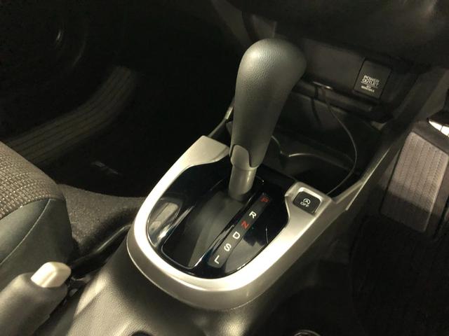 フィット１３Ｇ・Ｆパッケージ　車検整備付／走行２３７６８キロ／ナビ１年保証距離無制限　走行距離２３７６８キロ　車検整備付　ワンセグナビ　バックカメラ　ブルートゥース　純正マット　サイドエアバッグ　電動格納式ドアミラー（埼玉県）の中古車