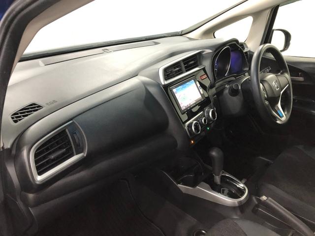 フィット１３Ｇ・Ｆパッケージ　車検整備付／走行２３７６８キロ／ナビ１年保証距離無制限　走行距離２３７６８キロ　車検整備付　ワンセグナビ　バックカメラ　ブルートゥース　純正マット　サイドエアバッグ　電動格納式ドアミラー（埼玉県）の中古車