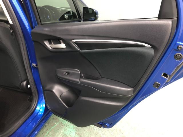 フィット１３Ｇ・Ｆパッケージ　車検整備付／走行２３７６８キロ／ナビ１年保証距離無制限　走行距離２３７６８キロ　車検整備付　ワンセグナビ　バックカメラ　ブルートゥース　純正マット　サイドエアバッグ　電動格納式ドアミラー（埼玉県）の中古車