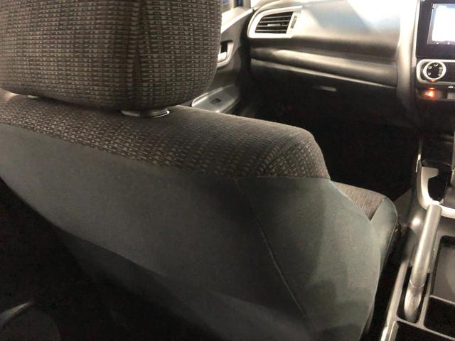 フィット１３Ｇ・Ｆパッケージ　車検整備付／走行２３７６８キロ／ナビ１年保証距離無制限　走行距離２３７６８キロ　車検整備付　ワンセグナビ　バックカメラ　ブルートゥース　純正マット　サイドエアバッグ　電動格納式ドアミラー（埼玉県）の中古車