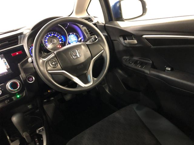 フィット１３Ｇ・Ｆパッケージ　車検整備付／走行２３７６８キロ／ナビ１年保証距離無制限　走行距離２３７６８キロ　車検整備付　ワンセグナビ　バックカメラ　ブルートゥース　純正マット　サイドエアバッグ　電動格納式ドアミラー（埼玉県）の中古車