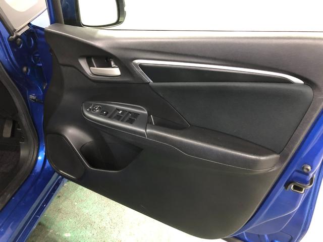 フィット１３Ｇ・Ｆパッケージ　車検整備付／走行２３７６８キロ／ナビ１年保証距離無制限　走行距離２３７６８キロ　車検整備付　ワンセグナビ　バックカメラ　ブルートゥース　純正マット　サイドエアバッグ　電動格納式ドアミラー（埼玉県）の中古車